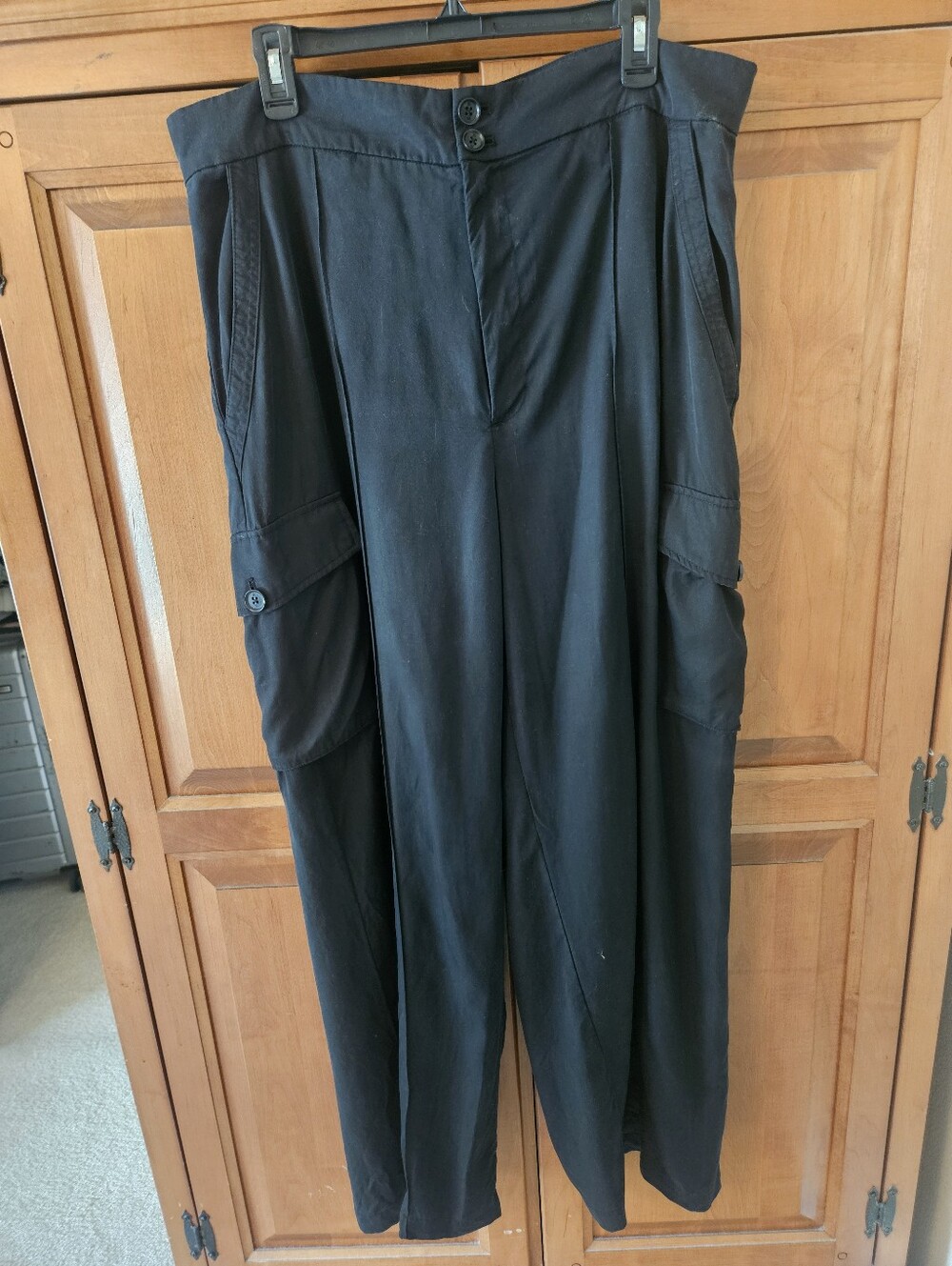 Banana Republic Wide Leg Pant With Cutest Large Cargo Pockets
